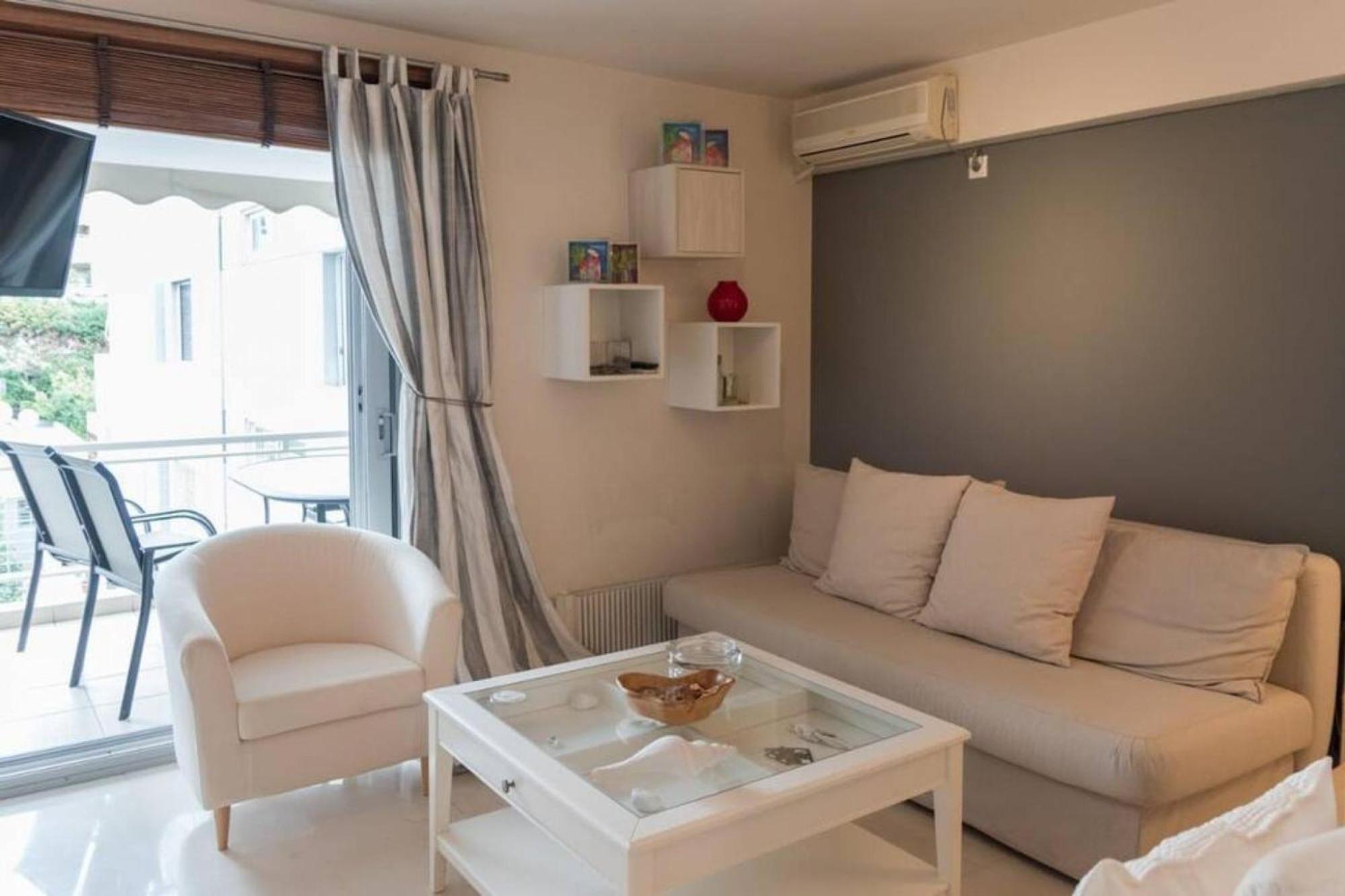 Βουλα A Gem At Voula 1' Walk From The Beach Apartment Атина Екстериор снимка